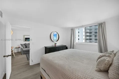 345 Ocean Drive Miami Beach FL 33139