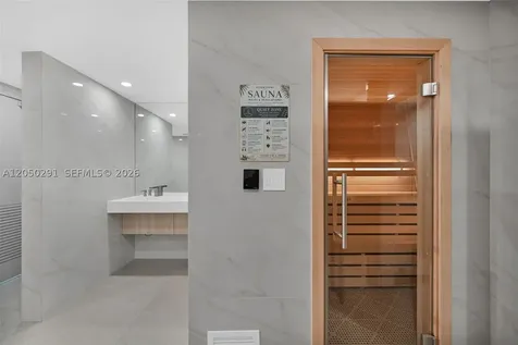 345 Ocean Drive Miami Beach FL 33139
