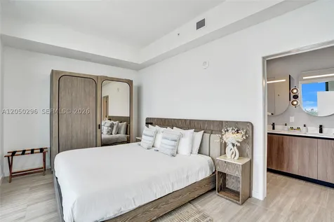 580 72nd Street Miami Beach FL 33141