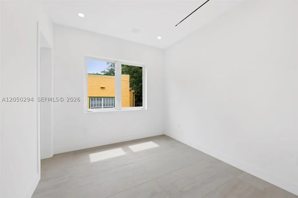 1615 NE 3rd Court Fort Lauderdale FL 33301