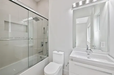 1615 NE 3rd Court Fort Lauderdale FL 33301