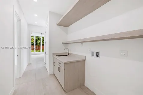 1615 NE 3rd Court Fort Lauderdale FL 33301