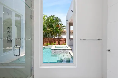 1615 NE 3rd Court Fort Lauderdale FL 33301