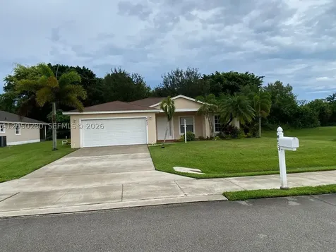 6432 Las Palmas Way Port St. Lucie FL 34952