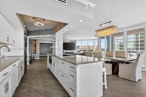 Sunny Isles Beach FL 33160