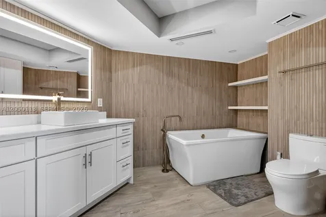 Sunny Isles Beach FL 33160