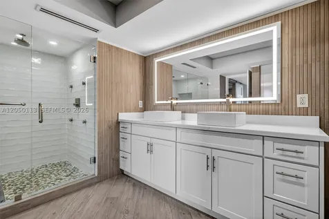 Sunny Isles Beach FL 33160