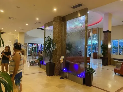 19201 E Collins Avenue Sunny Isles Beach FL 33160
