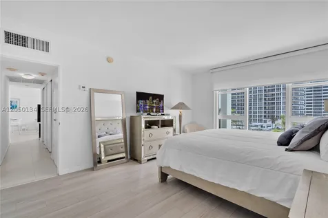 Bal Harbour FL 33154