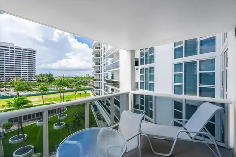 Bal Harbour FL 33154