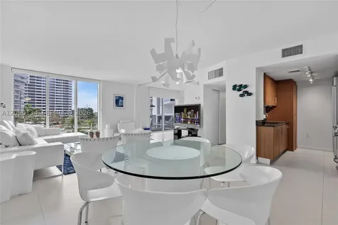 Bal Harbour FL 33154