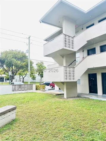 1545 NW 8th Avenue Miami FL 33136
