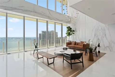 300 Biscayne Blvd Way Miami FL 33131