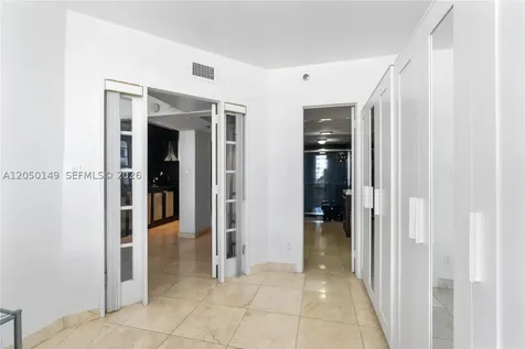 100 Lincoln Road Miami Beach FL 33139