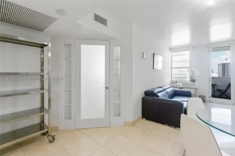 100 Lincoln Road Miami Beach FL 33139
