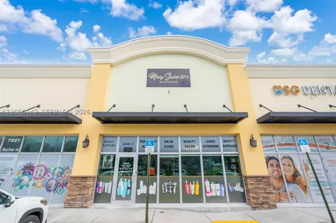7801 NW 95th Street Hialeah Gardens FL 33016
