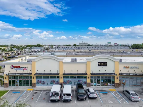 7801 NW 95th Street Hialeah Gardens FL 33016