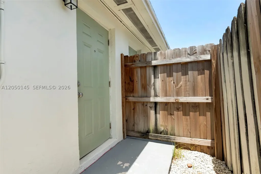 702 NW 18th Street Fort Lauderdale FL 33311