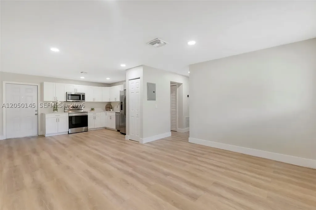 702 NW 18th Street Fort Lauderdale FL 33311