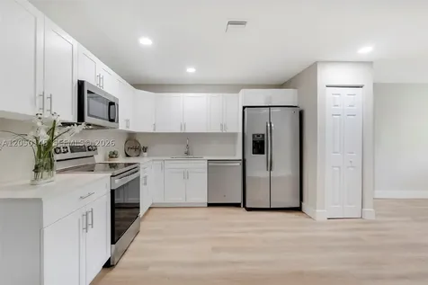 702 NW 18th Street Fort Lauderdale FL 33311