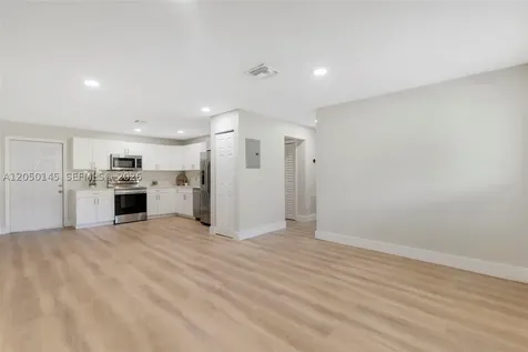 702 NW 18th Street Fort Lauderdale FL 33311