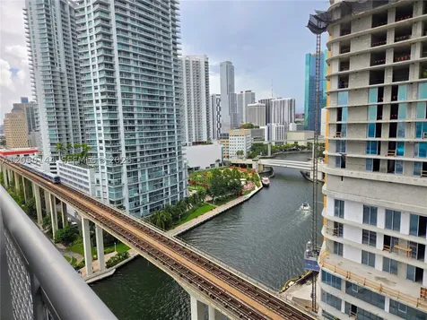 690 SW 1st Court Miami FL 33130
