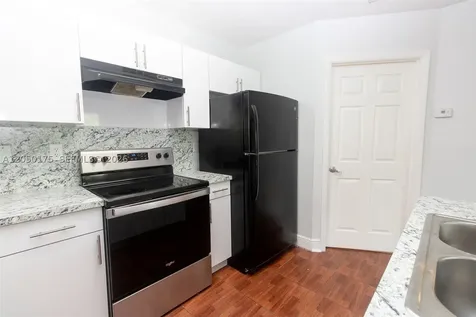 18308 NW 68th Avenue Hialeah FL 33015