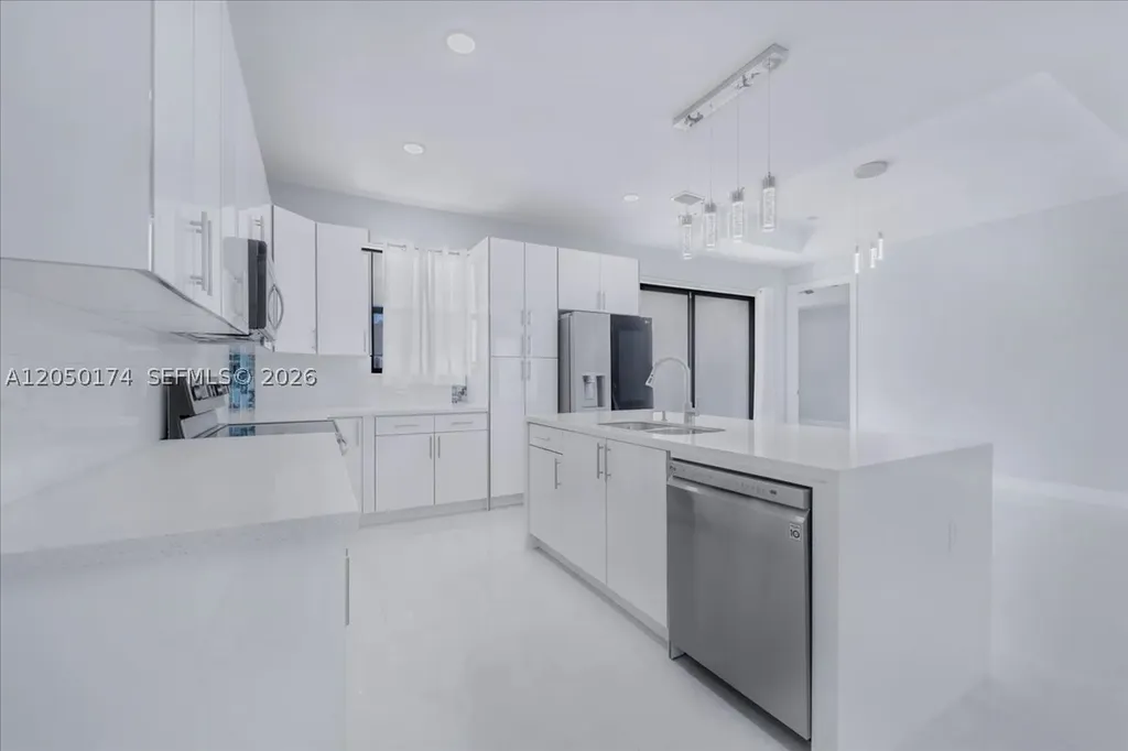1114 NE 7th Other City - In The State Of Florida FL 33909