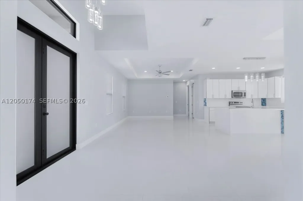 1114 NE 7th Other City - In The State Of Florida FL 33909