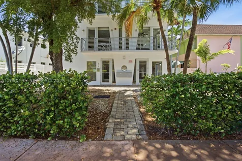 945 Michigan Avenue Miami Beach FL 33139