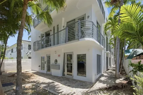 945 Michigan Avenue Miami Beach FL 33139