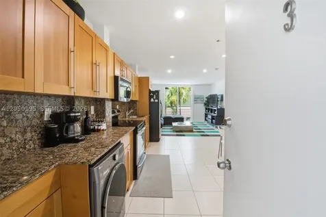 945 Michigan Avenue Miami Beach FL 33139
