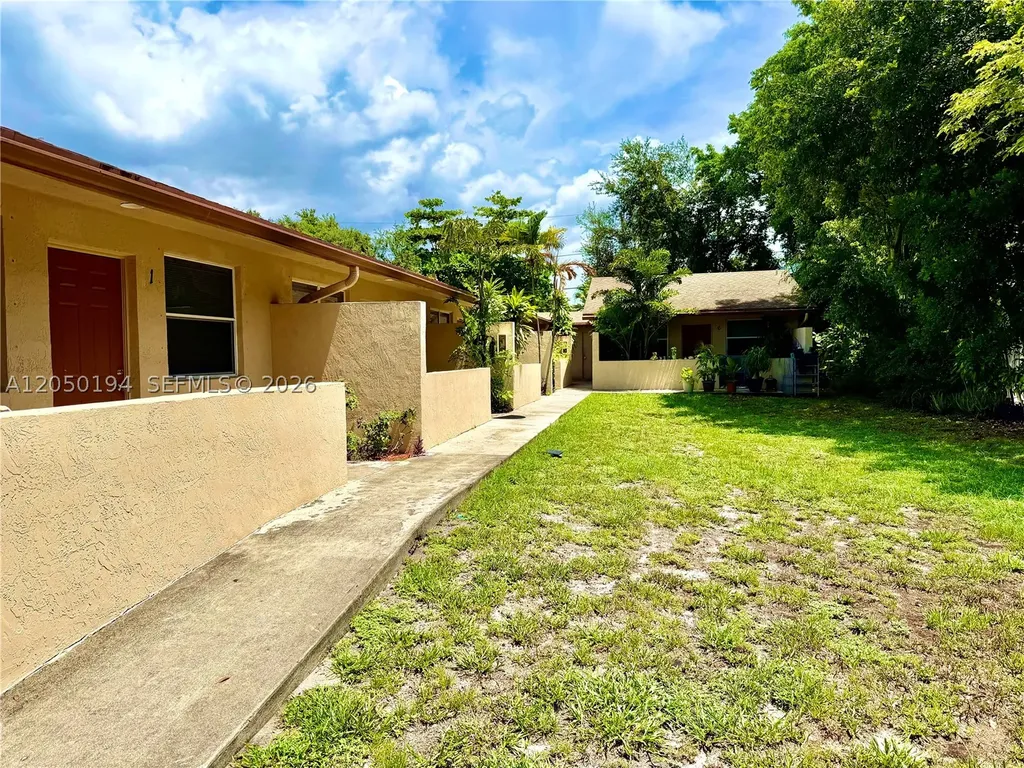 2227 Monroe Street Hollywood FL 33020