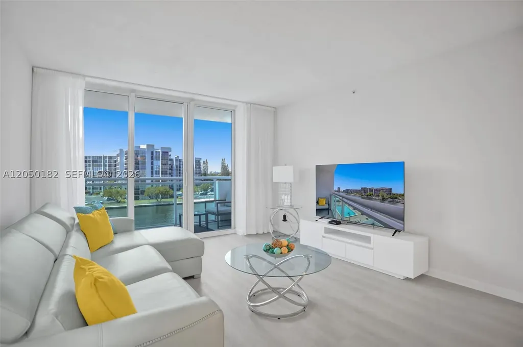 3000 S Ocean Drive Hollywood FL 33019