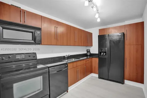 3000 S Ocean Drive Hollywood FL 33019