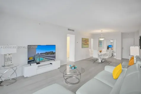 3000 S Ocean Drive Hollywood FL 33019