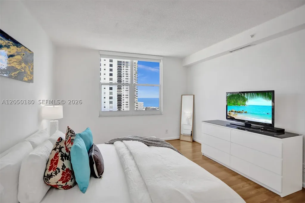 2501 S Ocean Drive Hollywood FL 33019
