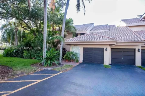 16301 Malibu Drive Weston FL 33326