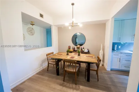 16301 Malibu Drive Weston FL 33326