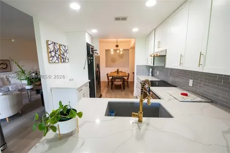 16301 Malibu Drive Weston FL 33326