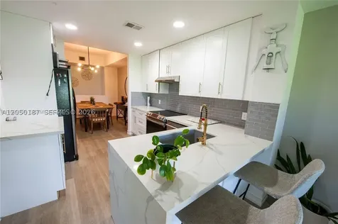 16301 Malibu Drive Weston FL 33326