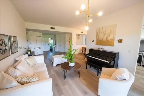 16301 Malibu Drive Weston FL 33326