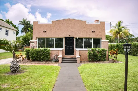 1624-1630 Jackson Street Hollywood FL 33020