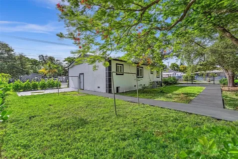 5850 NE 3rd Avenue Miami FL 33137