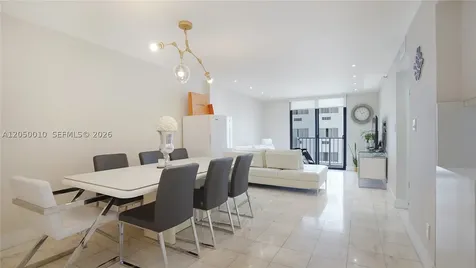 4301 Collins Avenue Miami Beach FL 33140