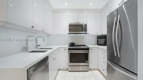 4301 Collins Avenue Miami Beach FL 33140