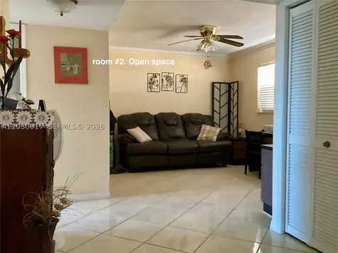 4800 Hillcrest Lane Hollywood FL 33021