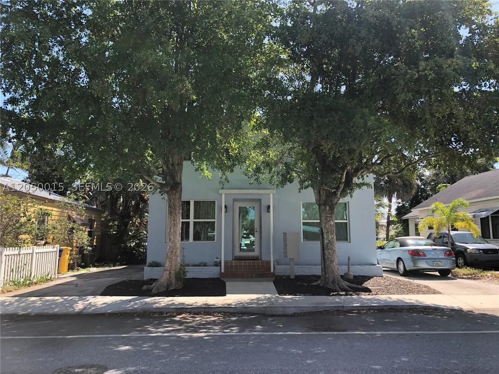 114 S M Street Lake Worth FL 33460