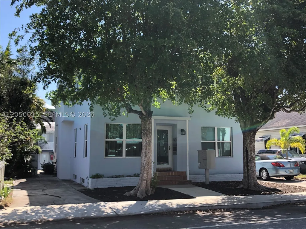 114 S M Street Lake Worth FL 33460