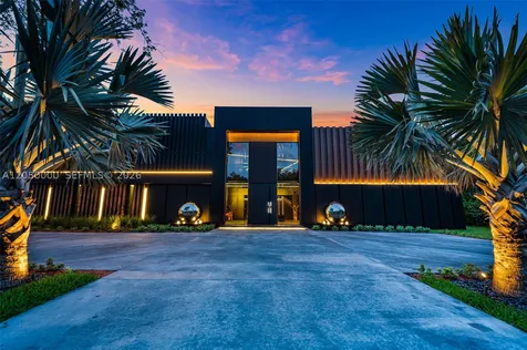13500 SW 69th Avenue Pinecrest FL 33156